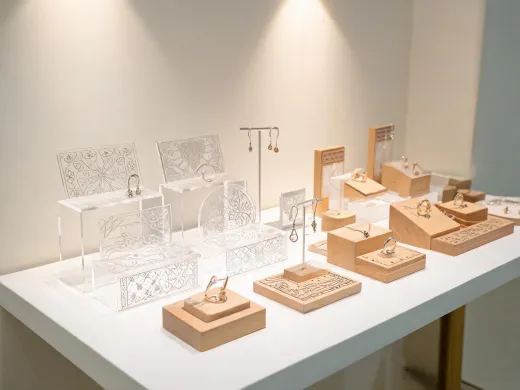 engraved jewelry display components